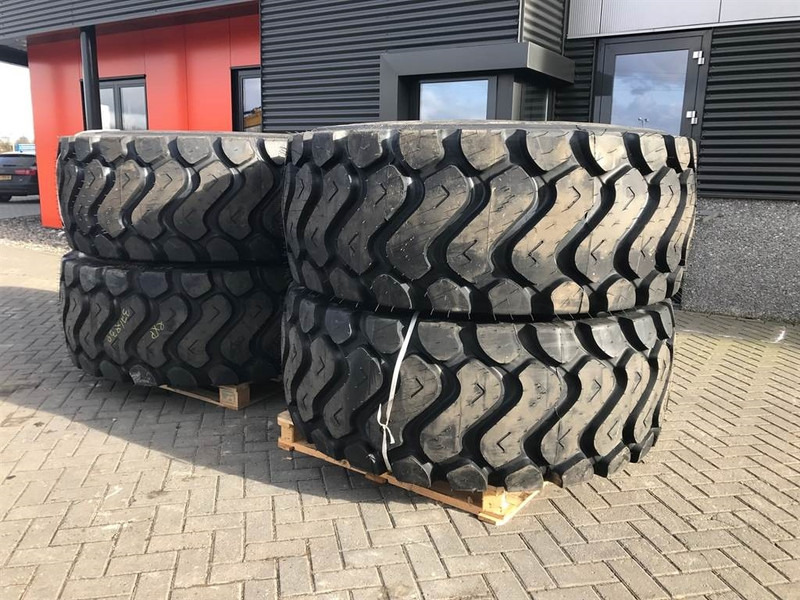 Banden/Reifen/Tires 26.5R25 XHA - Tyre/Reifen/Band - الإطارات والجنوط - آلات الإنشاء: صورة 2 Banden/Reifen/Tires 26.5R25 XHA - Tyre/Reifen/Band - الإطارات والجنوط - آلات الإنشاء: صورة 2