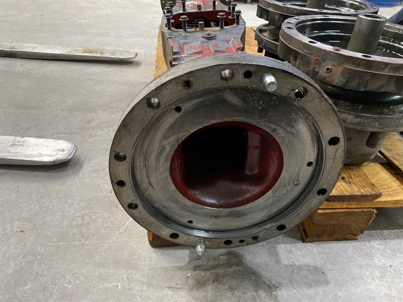 Carraro 28.25 - Axle housing/Achskörper/Astrechter - المحور و قطع الغيار - آلات الإنشاء: صورة 2 Carraro 28.25 - Axle housing/Achskörper/Astrechter - المحور و قطع الغيار - آلات الإنشاء: صورة 2