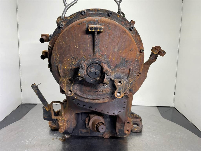 Case 521F-ZF 4WG-130-Transmission/Getriebe - صندوق التروس - آلات الإنشاء: صورة 5 Case 521F-ZF 4WG-130-Transmission/Getriebe - صندوق التروس - آلات الإنشاء: صورة 5