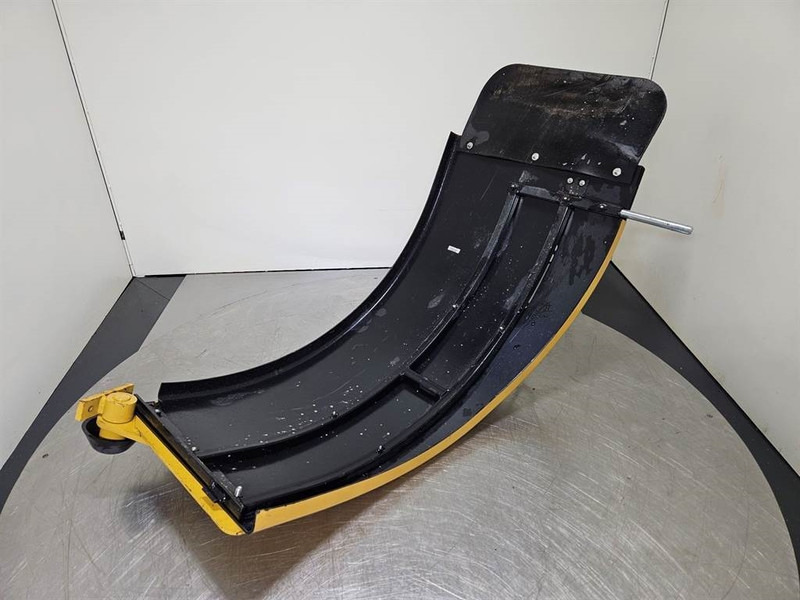 Cat 924-219-6911-Mud guard/Kotfluegel/Spatbord - إطار هيكلي/ إطار معدني - آلات الإنشاء: صورة 3 Cat 924-219-6911-Mud guard/Kotfluegel/Spatbord - إطار هيكلي/ إطار معدني - آلات الإنشاء: صورة 3
