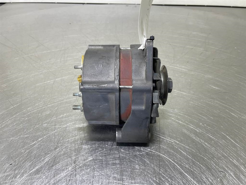 Deutz 01183630-14V 95A-Alternator/Lichtmaschine/Dynamo - محرك - آلات الإنشاء: صورة 2 Deutz 01183630-14V 95A-Alternator/Lichtmaschine/Dynamo - محرك - آلات الإنشاء: صورة 2