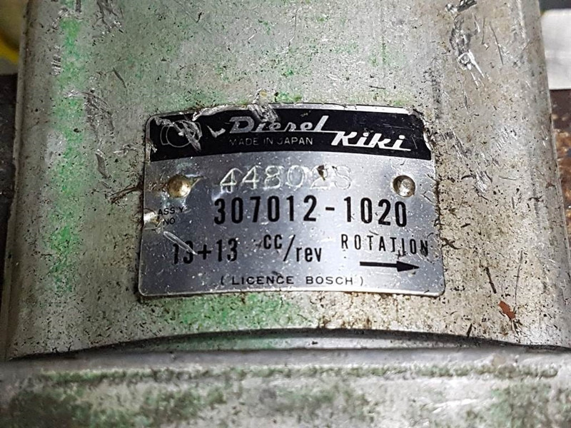 Diesel Kiki - Bosch - 307012-1020 - Gearpump/Zahnr - أجهزة هيدروليكية - آلات الإنشاء: صورة 4 Diesel Kiki - Bosch - 307012-1020 - Gearpump/Zahnr - أجهزة هيدروليكية - آلات الإنشاء: صورة 4
