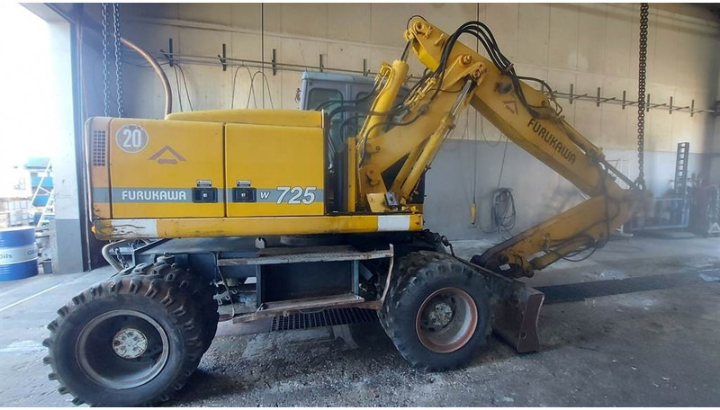 Furukawa W 725 LS (For parts) - حفار ذو عجلات: صورة 2 Furukawa W 725 LS (For parts) - حفار ذو عجلات: صورة 2