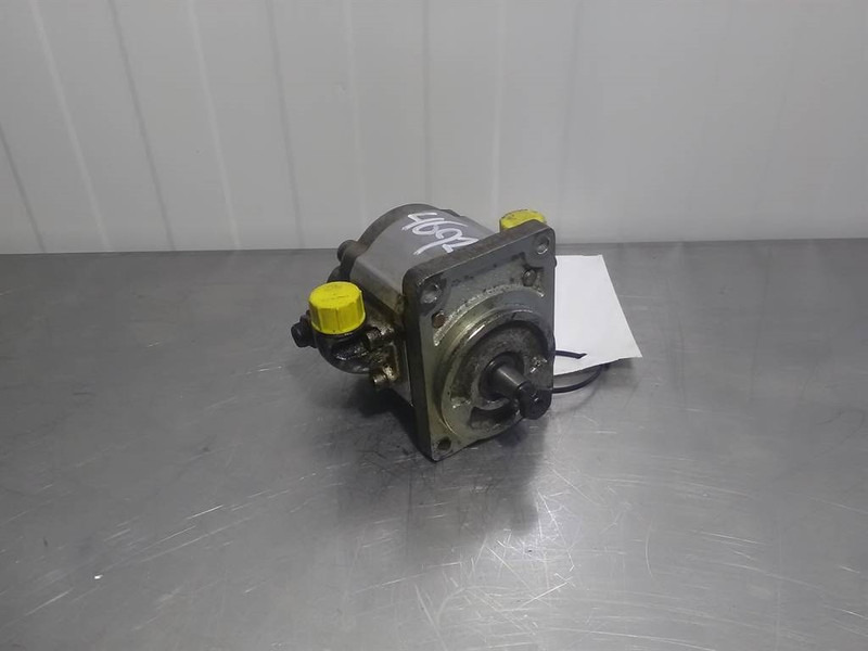 HALDEX - Barnes WM9A1-08-R-7-M-150-EXR-E193 - Gearpump - أجهزة هيدروليكية: صورة 1 HALDEX - Barnes WM9A1-08-R-7-M-150-EXR-E193 - Gearpump - أجهزة هيدروليكية: صورة 1