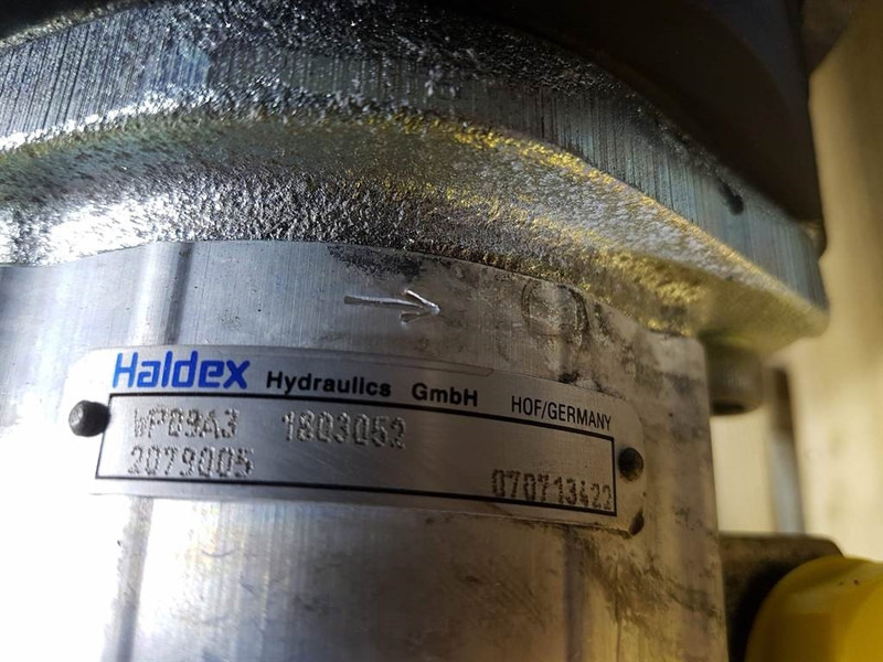 HALDEX WP09A3-1803052 - Vögele - 2079005 - Gearpump - أجهزة هيدروليكية - آلات الإنشاء: صورة 3 HALDEX WP09A3-1803052 - Vögele - 2079005 - Gearpump - أجهزة هيدروليكية - آلات الإنشاء: صورة 3
