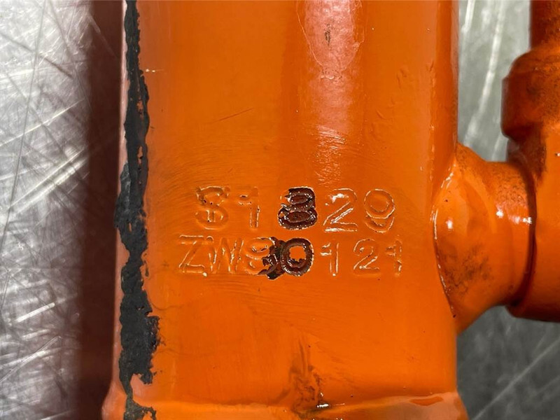 Hitachi ZW95LSD - Steering cylinder/Lenkzylinder - أجهزة هيدروليكية - آلات الإنشاء: صورة 4 Hitachi ZW95LSD - Steering cylinder/Lenkzylinder - أجهزة هيدروليكية - آلات الإنشاء: صورة 4