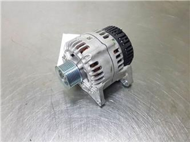 JCB 320/08611-28V 55A-Alternator/Lichtmaschine/Dynamo - محرك - آلات الإنشاء: صورة 1 JCB 320/08611-28V 55A-Alternator/Lichtmaschine/Dynamo - محرك - آلات الإنشاء: صورة 1