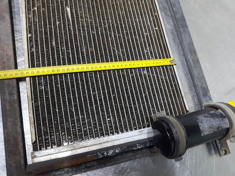 JCB 416 HT-Airco condenser/Klimakondensator/Koeler - إطار هيكلي/ إطار معدني - آلات الإنشاء: صورة 5 JCB 416 HT-Airco condenser/Klimakondensator/Koeler - إطار هيكلي/ إطار معدني - آلات الإنشاء: صورة 5