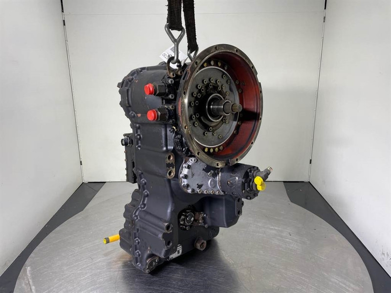 JCB 426-ZF 4WG-160-Transmission/Getriebe/Transmissie - صندوق التروس - آلات الإنشاء: صورة 2 JCB 426-ZF 4WG-160-Transmission/Getriebe/Transmissie - صندوق التروس - آلات الإنشاء: صورة 2