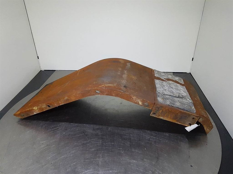 JCB 426E AGRI HT - Mud guard/Kotfluegel/Spatbord - إطار هيكلي/ إطار معدني - آلات الإنشاء: صورة 2 JCB 426E AGRI HT - Mud guard/Kotfluegel/Spatbord - إطار هيكلي/ إطار معدني - آلات الإنشاء: صورة 2