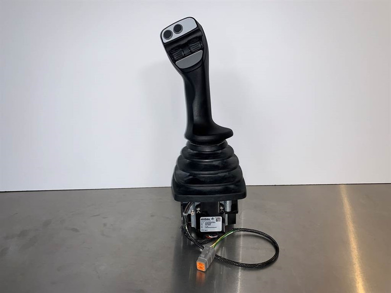 JLG 3006H-Elobau-J4C6ASS00GA0065J-Joystick - النظام الكهربائي - آلات الإنشاء: صورة 1 JLG 3006H-Elobau-J4C6ASS00GA0065J-Joystick - النظام الكهربائي - آلات الإنشاء: صورة 1