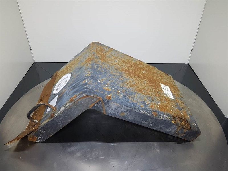 Komatsu WA 320 - 5H - Fender/Kotflügel/Spatbord - رفرف - آلات الإنشاء: صورة 1 Komatsu WA 320 - 5H - Fender/Kotflügel/Spatbord - رفرف - آلات الإنشاء: صورة 1