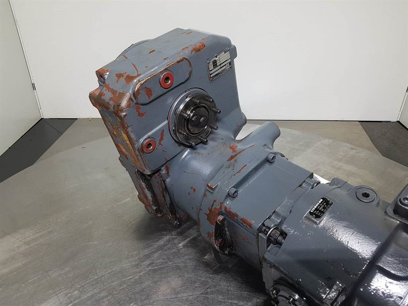 Liebherr A924 - 5008263-ZF 2HL-100-Transmission/Getriebe - علبة التروس و قطع الغيار - آلات الإنشاء: صورة 5 Liebherr A924 - 5008263-ZF 2HL-100-Transmission/Getriebe - علبة التروس و قطع الغيار - آلات الإنشاء: صورة 5