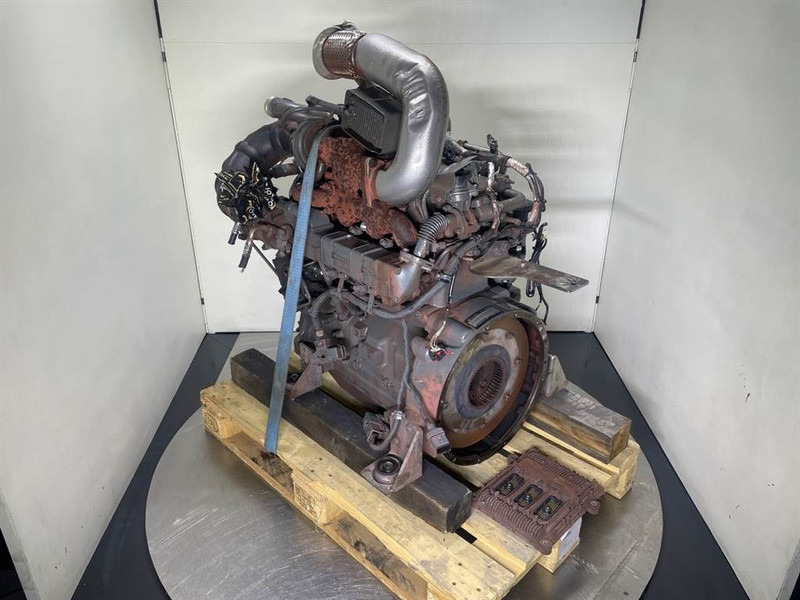 Liebherr L524-10816848-John Deere 4045HFL92-Engine/Motor - محرك - آلات الإنشاء: صورة 3 Liebherr L524-10816848-John Deere 4045HFL92-Engine/Motor - محرك - آلات الإنشاء: صورة 3