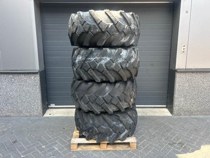 الإطارات والجنوط - آلات الإنشاء Manitou MRT2145-Mitas 18-19.5-Tire/Reifen/Band: صورة 1