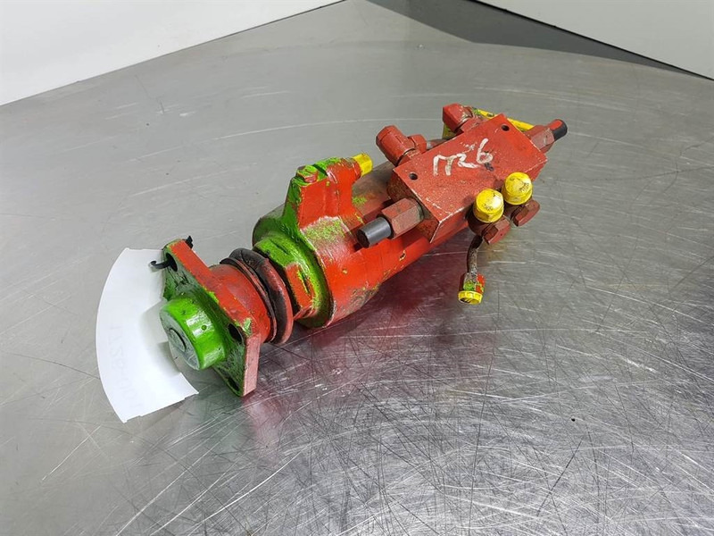 Merlo P35-13EVS - Steering cylinder/Lenkzylinder - أجهزة هيدروليكية: صورة 3 Merlo P35-13EVS - Steering cylinder/Lenkzylinder - أجهزة هيدروليكية: صورة 3