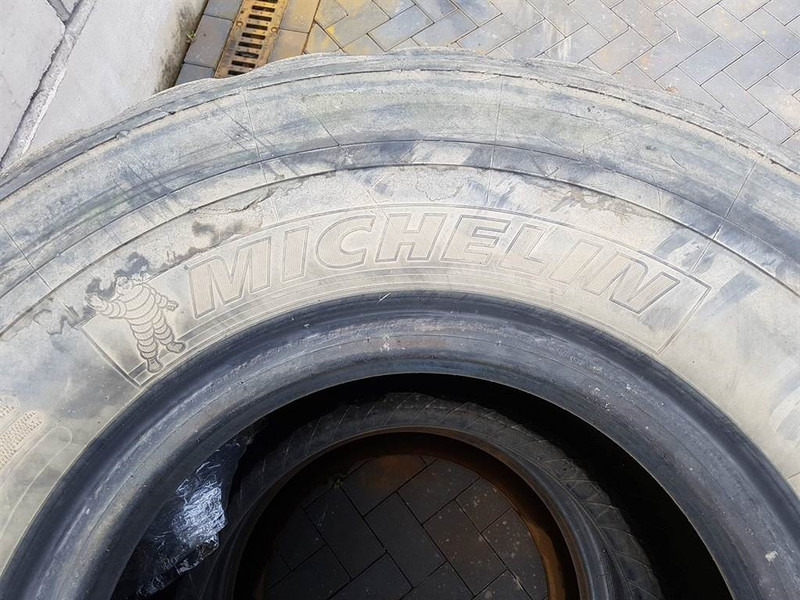 Michelin 600/65R25 - Tyre/Reifen/Band - إطارات - آلات الإنشاء: صورة 3 Michelin 600/65R25 - Tyre/Reifen/Band - إطارات - آلات الإنشاء: صورة 3