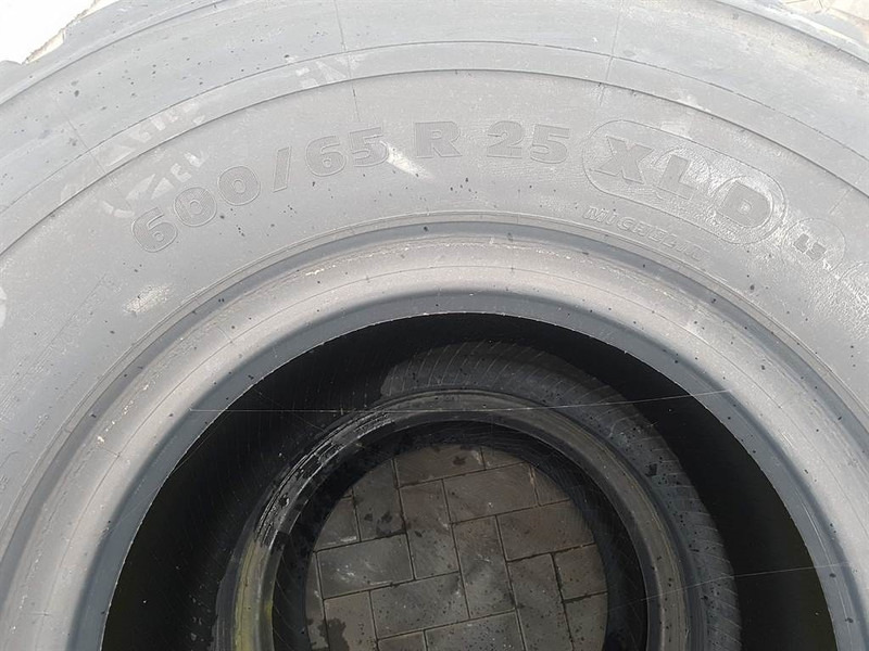 Michelin 600/65R25 - Tyre/Reifen/Band - الإطارات والجنوط - آلات الإنشاء: صورة 4 Michelin 600/65R25 - Tyre/Reifen/Band - الإطارات والجنوط - آلات الإنشاء: صورة 4