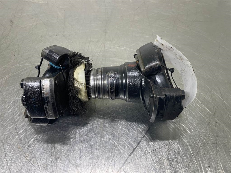 O & K L25.5 - Propshaft/Gelenkwelle/Cardanas - المحور و قطع الغيار - آلات الإنشاء: صورة 1 O & K L25.5 - Propshaft/Gelenkwelle/Cardanas - المحور و قطع الغيار - آلات الإنشاء: صورة 1