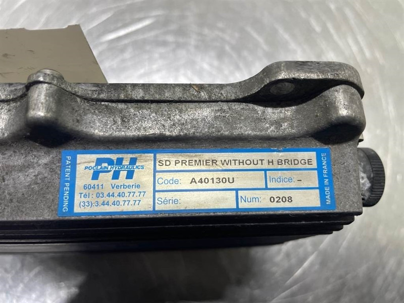 Poclain Smart Drive - ECU/Control box/Steuermodul - النظام الكهربائي - آلات الإنشاء: صورة 4 Poclain Smart Drive - ECU/Control box/Steuermodul - النظام الكهربائي - آلات الإنشاء: صورة 4