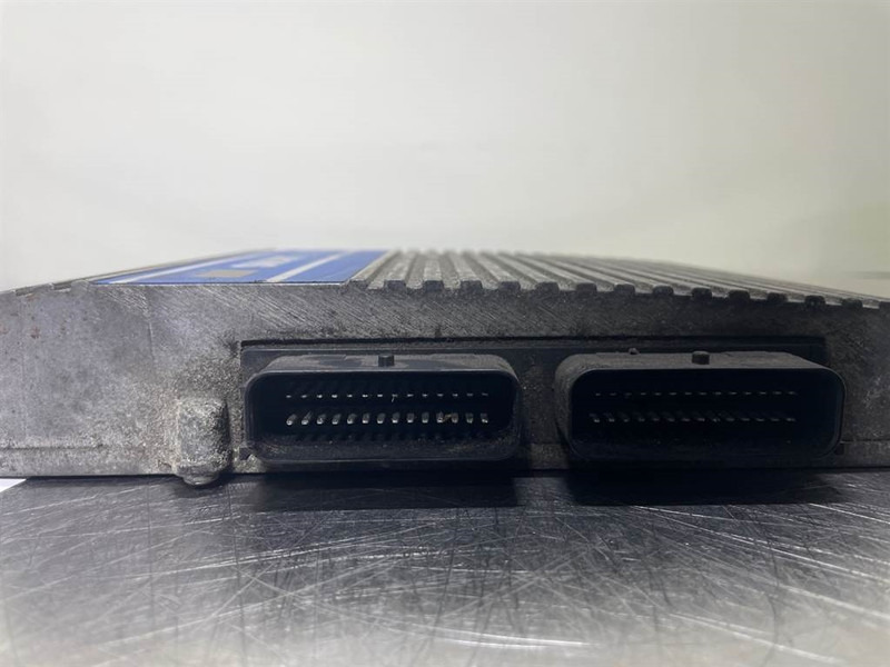 Poclain Smart Drive - ECU/Control box/Steuermodul - النظام الكهربائي - آلات الإنشاء: صورة 3 Poclain Smart Drive - ECU/Control box/Steuermodul - النظام الكهربائي - آلات الإنشاء: صورة 3