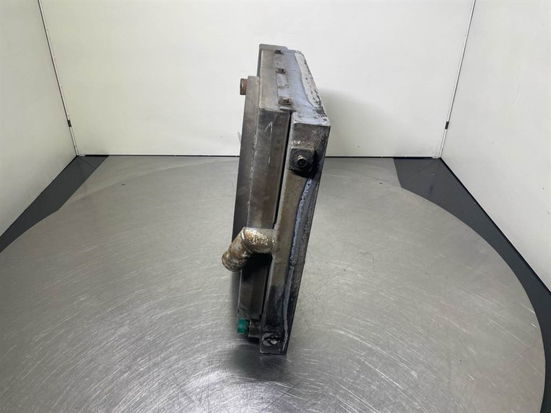 Schaeff SKL843-5010660860/5010663023-Cooler/Kühler/Koeler - محرك - آلات الإنشاء: صورة 2 Schaeff SKL843-5010660860/5010663023-Cooler/Kühler/Koeler - محرك - آلات الإنشاء: صورة 2