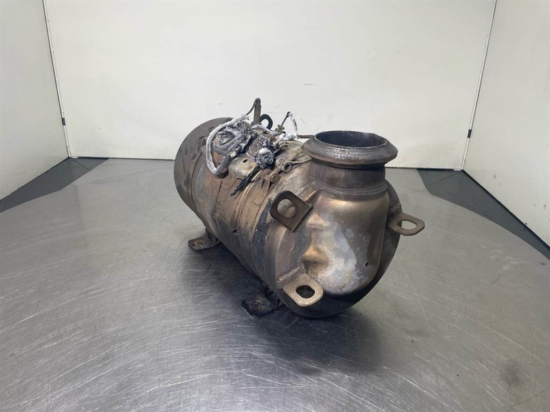 Sennebogen 835E-Cummins-Exhaust/Auspuff/Uitlaat - محرك - آلات الإنشاء: صورة 3 Sennebogen 835E-Cummins-Exhaust/Auspuff/Uitlaat - محرك - آلات الإنشاء: صورة 3