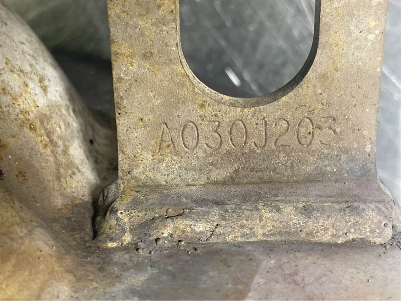 Sennebogen 835E-Cummins-Exhaust/Auspuff/Uitlaat - محرك - آلات الإنشاء: صورة 4 Sennebogen 835E-Cummins-Exhaust/Auspuff/Uitlaat - محرك - آلات الإنشاء: صورة 4