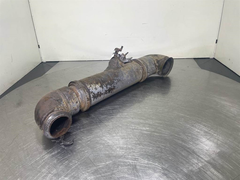 Sennebogen 835E - Exhaust pipe/Auspuff/Uitlaat - محرك - آلات الإنشاء: صورة 2 Sennebogen 835E - Exhaust pipe/Auspuff/Uitlaat - محرك - آلات الإنشاء: صورة 2