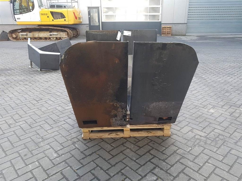 Terex TL260-0457006030-Mud guard/Kotfluegel/Spatbord - رفرف - آلات الإنشاء: صورة 4 Terex TL260-0457006030-Mud guard/Kotfluegel/Spatbord - رفرف - آلات الإنشاء: صورة 4