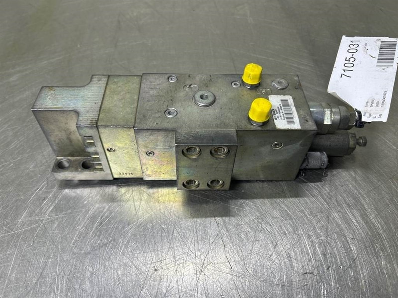 Terex TW150-6092612-Counterbalance valve/Senkbremsventil - أجهزة هيدروليكية - آلات الإنشاء: صورة 2 Terex TW150-6092612-Counterbalance valve/Senkbremsventil - أجهزة هيدروليكية - آلات الإنشاء: صورة 2