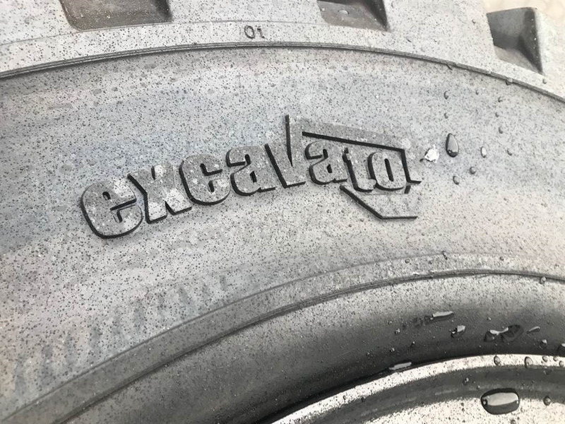 Trelleborg 10.00-20 Dual excavator solid-Tyre/Reifen/Banden - الإطارات والجنوط - آلات الإنشاء: صورة 5 Trelleborg 10.00-20 Dual excavator solid-Tyre/Reifen/Banden - الإطارات والجنوط - آلات الإنشاء: صورة 5