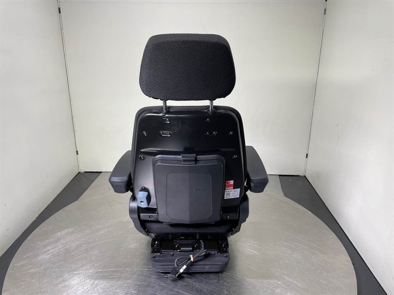 United Seats HIGHLANDER FABRIC 12V-Driver seat/Fahrersitz - الكابينة والداخلية - آلات الإنشاء: صورة 5 United Seats HIGHLANDER FABRIC 12V-Driver seat/Fahrersitz - الكابينة والداخلية - آلات الإنشاء: صورة 5