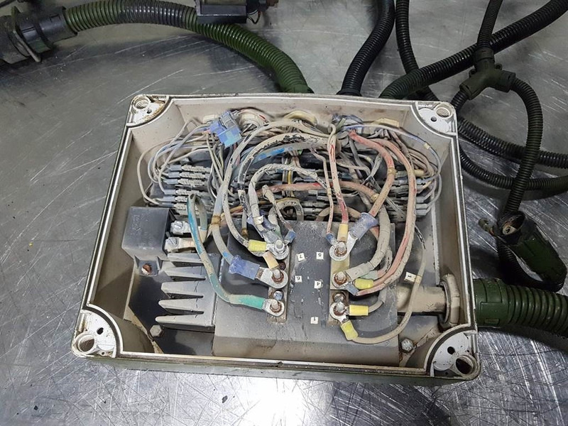 Werklust WG35B - Switch kabinet/Schaltschrank/Schakelkast - النظام الكهربائي - آلات الإنشاء: صورة 3 Werklust WG35B - Switch kabinet/Schaltschrank/Schakelkast - النظام الكهربائي - آلات الإنشاء: صورة 3