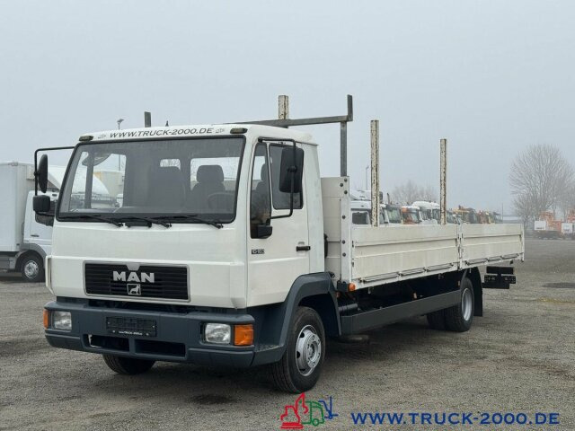 MAN 10.163 Lange Pritsche 7.10m 3 Sitzer Nur 217TKM - شاحنات مسطحة: صورة 5 MAN 10.163 Lange Pritsche 7.10m 3 Sitzer Nur 217TKM - شاحنات مسطحة: صورة 5