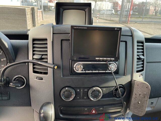 Mercedes-Benz 515 CDI Ölspurreiniger Technik Bj. 2013 - سياره كنس شوارع: صورة 5 Mercedes-Benz 515 CDI Ölspurreiniger Technik Bj. 2013 - سياره كنس شوارع: صورة 5