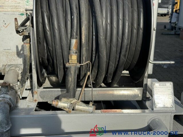 Multicar Tremo X56 4x4 Straßen -Flächenreiniger 300 Bar - سياره كنس شوارع: صورة 4 Multicar Tremo X56 4x4 Straßen -Flächenreiniger 300 Bar - سياره كنس شوارع: صورة 4
