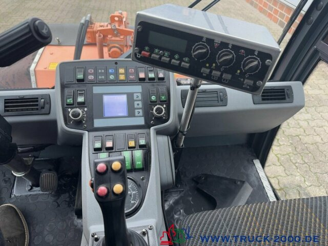 Multicar Tremo X56 Winterdienst Streuer + Besen NUR9769KM - سياره كنس شوارع: صورة 4 Multicar Tremo X56 Winterdienst Streuer + Besen NUR9769KM - سياره كنس شوارع: صورة 4