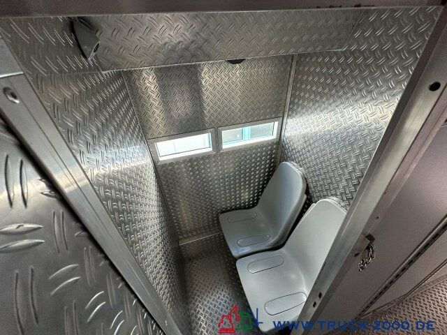 Setra Gefangentransporter 15 Zellen-29 Gefangenenbus - حافلة: صورة 5 Setra Gefangentransporter 15 Zellen-29 Gefangenenbus - حافلة: صورة 5