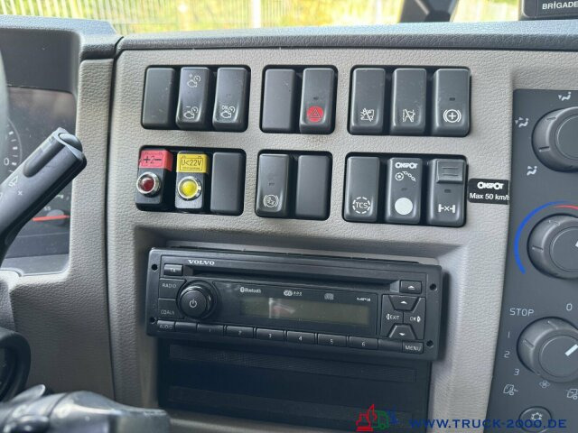 Volvo FL16 250 Tiefkühler MOTORSCHADEN / ENGINE BROKEN - شاحنة ذات مبرد: صورة 4 Volvo FL16 250 Tiefkühler MOTORSCHADEN / ENGINE BROKEN - شاحنة ذات مبرد: صورة 4