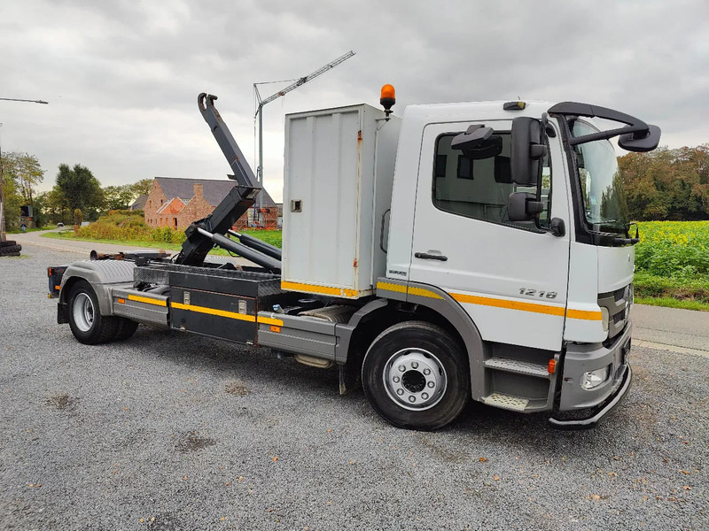 Mercedes-Benz Atego 1218 Containersystem / Hooklift Hyvalift - شاحنة برافعة خطافية: صورة 2 Mercedes-Benz Atego 1218 Containersystem / Hooklift Hyvalift - شاحنة برافعة خطافية: صورة 2