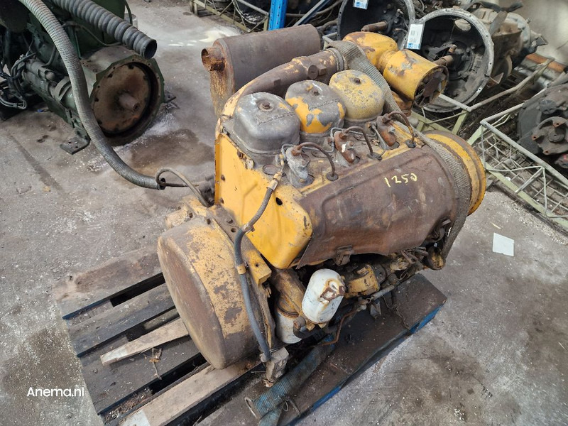 Deutz F3L912 - محرك: صورة 1 Deutz F3L912 - محرك: صورة 1