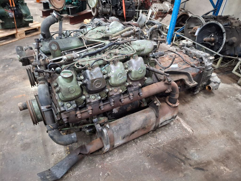 Mercedes-Benz OM422 - محرك: صورة 1 Mercedes-Benz OM422 - محرك: صورة 1