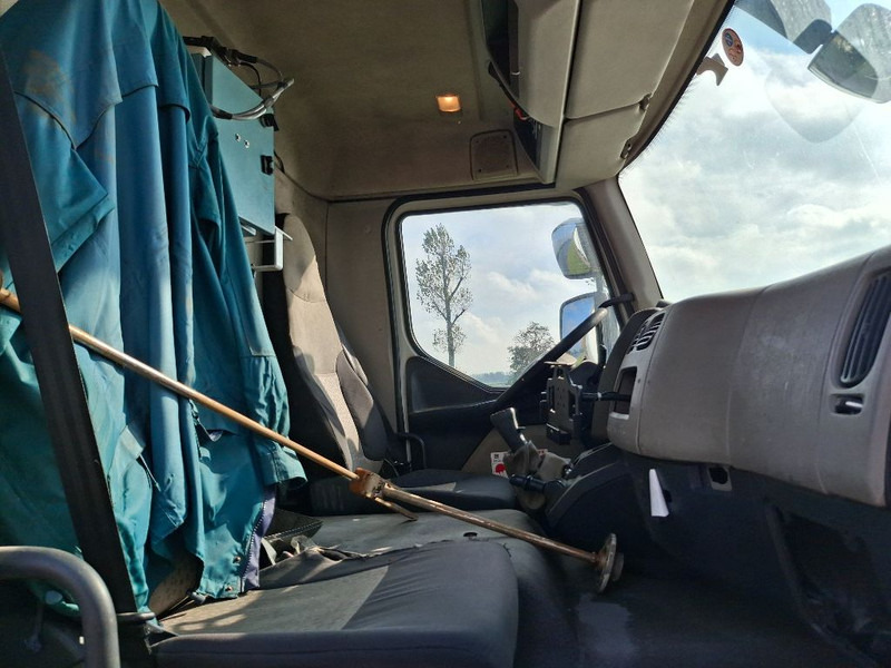 شاحنة صهريج Renault MIDLUM 220 GAS / LPG: صورة 13 شاحنة صهريج Renault MIDLUM 220 GAS / LPG: صورة 13