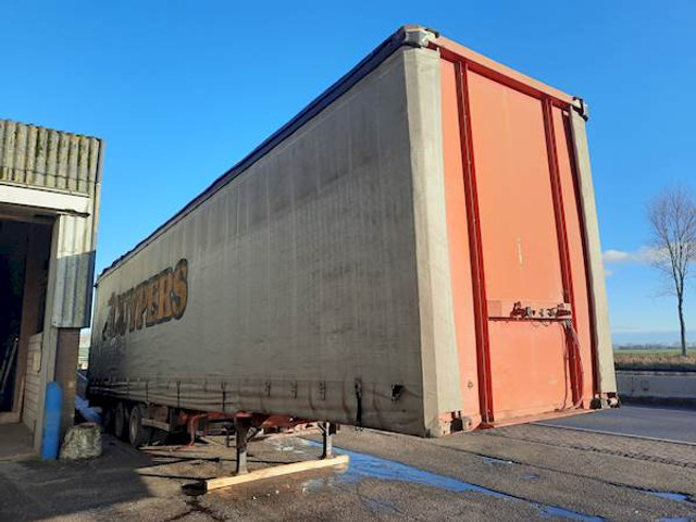 Renders 12.27E - نصف مقطورة بستائر جانبية: صورة 2 Renders 12.27E - نصف مقطورة بستائر جانبية: صورة 2