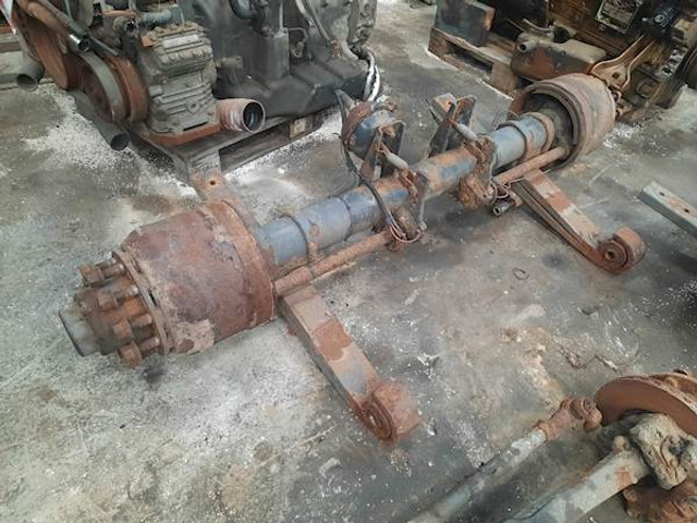 SAF 10 GTS - المحور و قطع الغيار - شاحنة: صورة 1 SAF 10 GTS - المحور و قطع الغيار - شاحنة: صورة 1