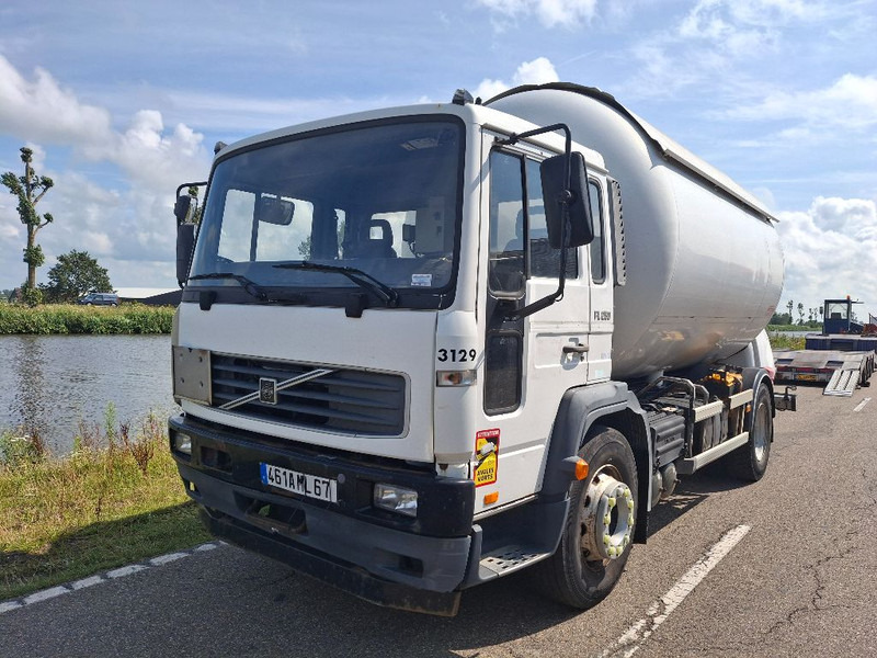 Volvo FL 250 GAS / LPG - شاحنة صهريج: صورة 1 Volvo FL 250 GAS / LPG - شاحنة صهريج: صورة 1
