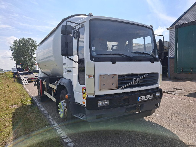 Volvo FL 250 GAS / LPG - شاحنة صهريج: صورة 2 Volvo FL 250 GAS / LPG - شاحنة صهريج: صورة 2