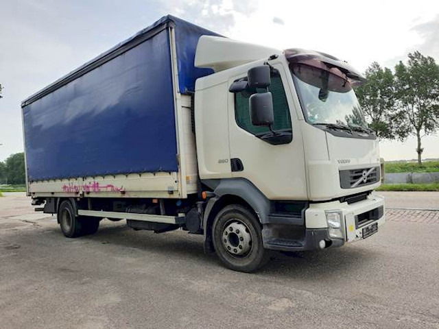 Volvo FL 280 - شاحنة صندوقية: صورة 2 Volvo FL 280 - شاحنة صندوقية: صورة 2