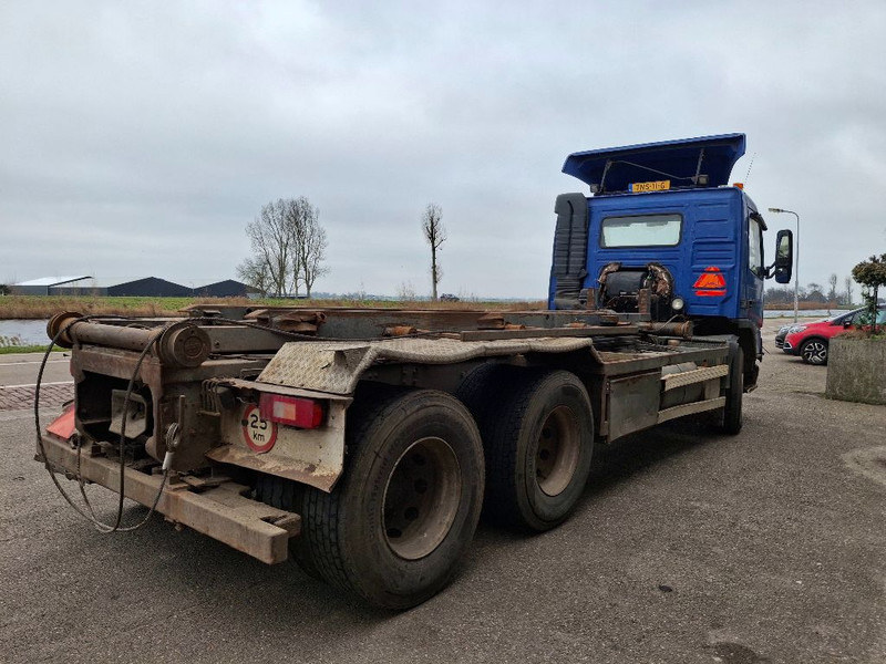 Volvo FM 12-380 - شاحنة - نظام الكابلات: صورة 2 Volvo FM 12-380 - شاحنة - نظام الكابلات: صورة 2